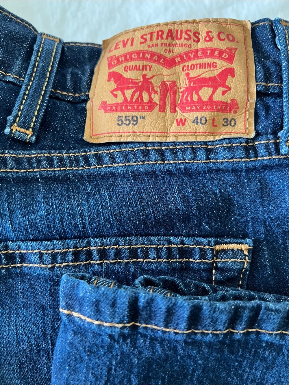 Levi's Men's Dark Blue Relaxed Fit Jeans